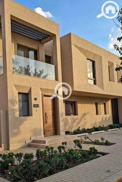 3 Bedroom Townhouse for Sale in Sheikh Zayed, Giza - IMG_6172. jpeg 3 Bedroom Townhouse for Sale in Sheikh Zayed, Giza - IMG_6172. jpeg
