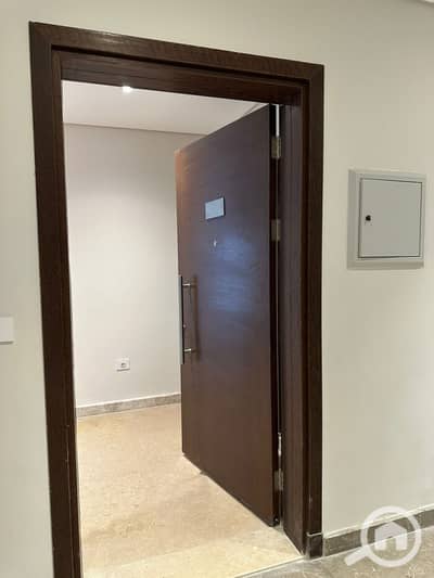 3 Bedroom Apartment for Sale in Sheikh Zayed, Giza - 450499025_2873333459502415_3035533592160814208_n. jpg 3 Bedroom Apartment for Sale in Sheikh Zayed, Giza - 450499025_2873333459502415_3035533592160814208_n. jpg