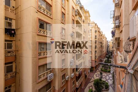 شقة 3 غرف نوم للبيع في سموحة، الإسكندرية - 1. jpg