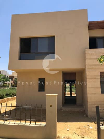 4 Bedroom Townhouse for Sale in Sheikh Zayed, Giza - 42a67ef1-9d3e-42ca-9375-f8c18a7d48e8. jpg 4 Bedroom Townhouse for Sale in Sheikh Zayed, Giza - 42a67ef1-9d3e-42ca-9375-f8c18a7d48e8. jpg
