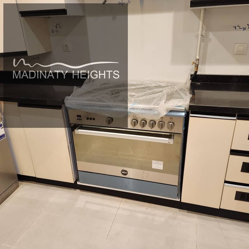 10 ff4aed9e-f296-4dae-9d14-9c3085e99a04. jpg