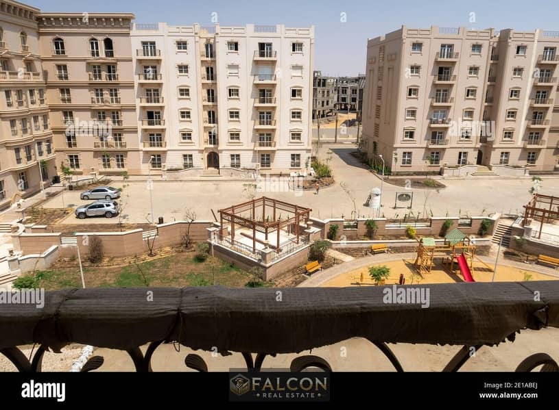 4 hyde-park-new-cairo-egypt-2E1ABEJ. jpg