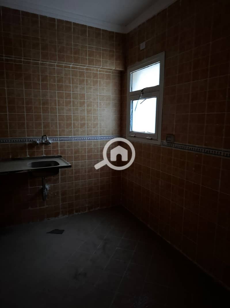 3 2. jpeg