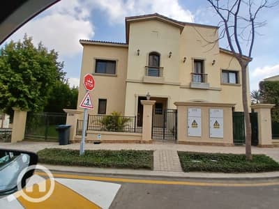 توين هاوس 4 غرف نوم للبيع في المقطم، القاهرة - 13fed98d-dfaf-408e-afca-fba749bcbc37. jpg