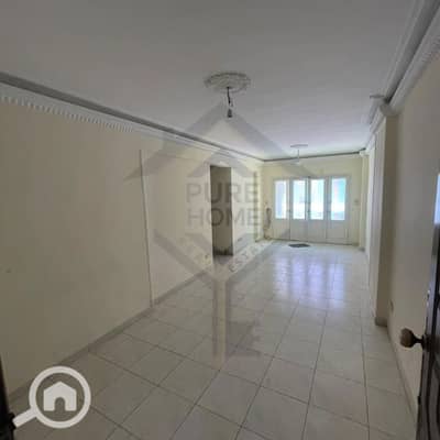 شقة 3 غرف نوم للبيع في الابراهيمية، الإسكندرية - 5. jpg شقة 3 غرف نوم للبيع في الابراهيمية، الإسكندرية - 5. jpg