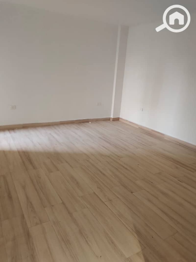 4 1000485423. jpg
