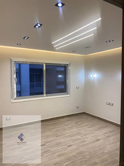 3 Bedroom Flat for Rent in New Cairo, Cairo - WhatsApp Image 2026-08-30 at 2.06. 08 PM (4). jpeg 3 Bedroom Flat for Rent in New Cairo, Cairo - WhatsApp Image 2026-08-30 at 2.06. 08 PM (4). jpeg