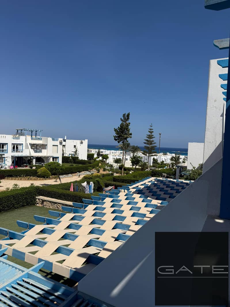 10 penthouse greek 8. jpeg