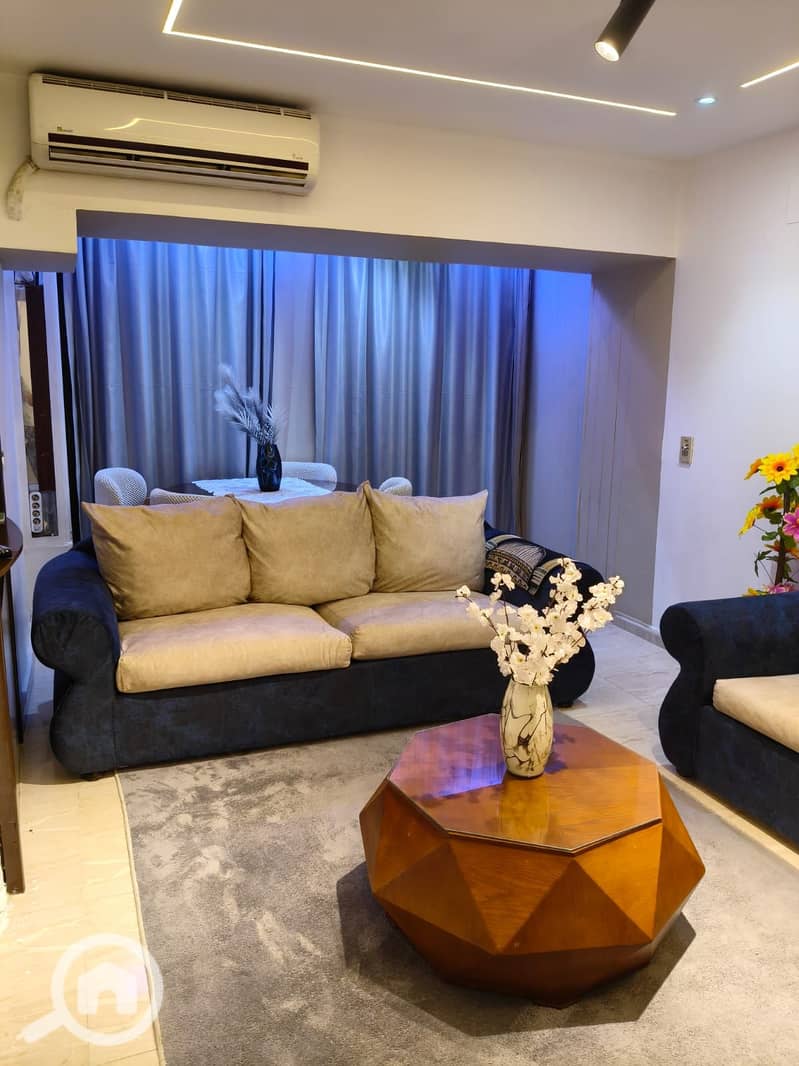 8 1000464829. jpg