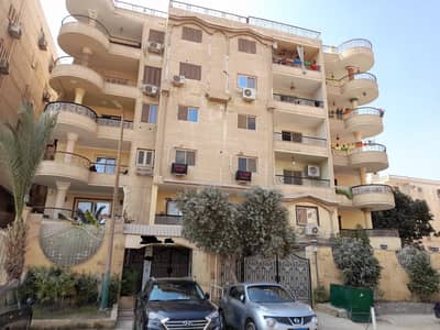 شقة 3 غرف نوم للبيع في حدائق الاهرام، الجيزة - شقة ٣٠٠ متر بمنطقة ل بحدائق الاهرام
