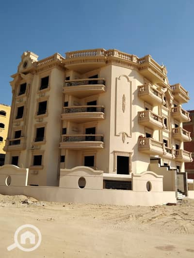 عقار سكني آخر 10+ غرف نوم للبيع في 6 اكتوبر، الجيزة - IMG-20260830-WA0135. jpg
