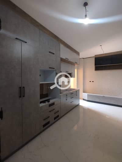 3 Bedroom Apartment for Rent in Shorouk City, Cairo - ea7f6fb5-41b6-4d45-8add-ded52bba65f4. jpg 3 Bedroom Apartment for Rent in Shorouk City, Cairo - ea7f6fb5-41b6-4d45-8add-ded52bba65f4. jpg