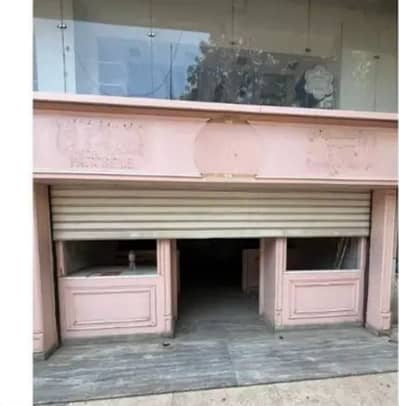 Retail for Rent in Zamalek, Cairo - للإيجار محل مميز علي شارع ٢٦ يوليو الزمالك shop for rent in zamalek