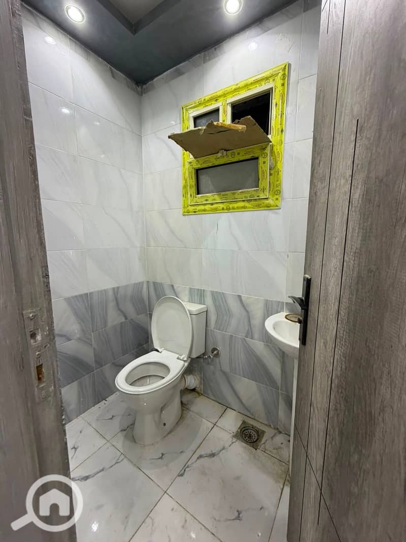 9 1000563888. jpg