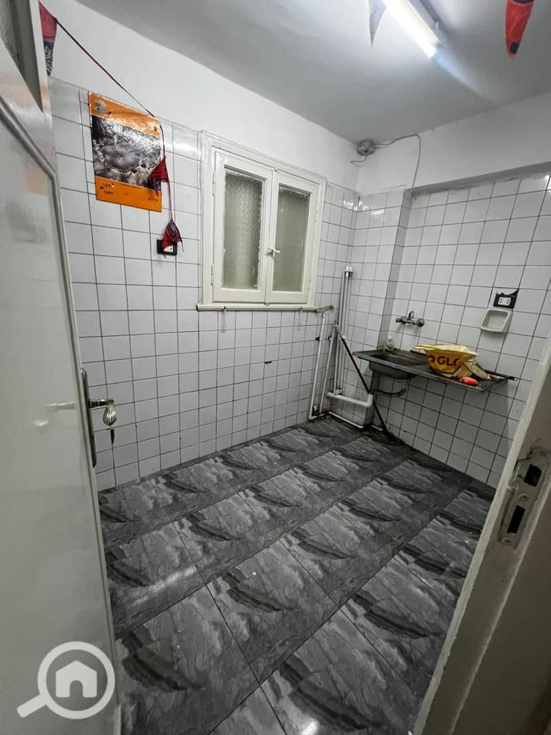 6 32967. jpg