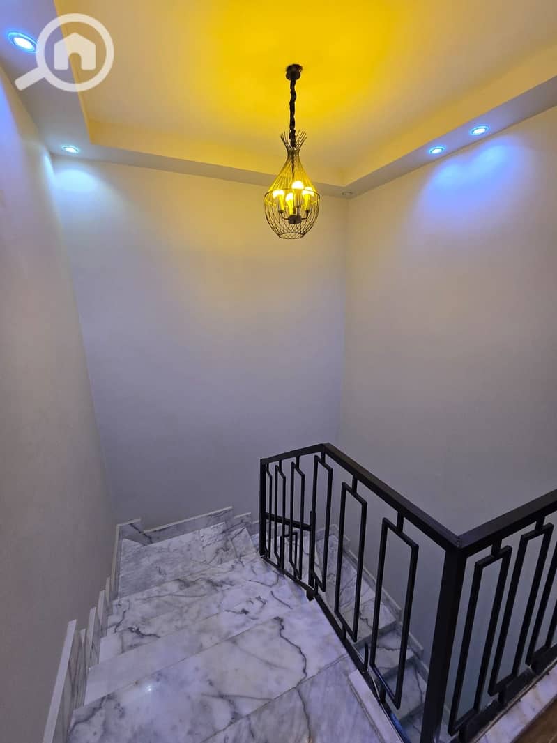 20 1001418941. jpg