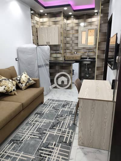 شقة 1 غرفة نوم للايجار في 6 اكتوبر، الجيزة - IMG-20250130-WA0047(5). jpg