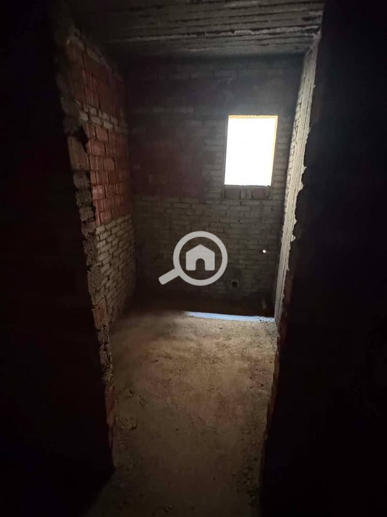 11 5812268122742919265_121. jpg