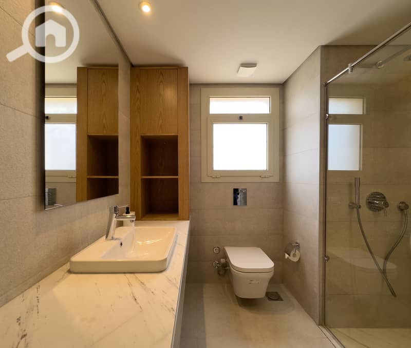 11 16 BATHROOM. JPEG