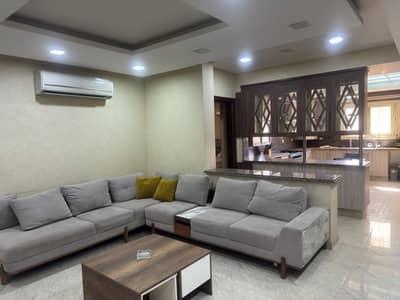 4 Bedroom Roof for Sale in New Cairo, Cairo - روف مميز للبيع في التجمع الأول – خلف الميراج سيتي