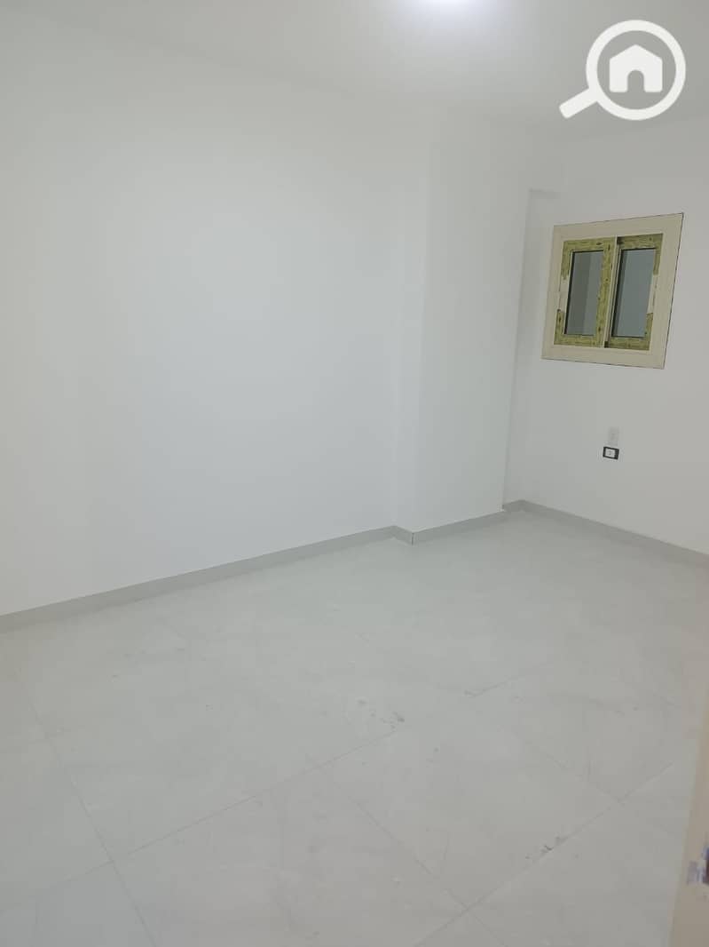 12 1000436616. jpg