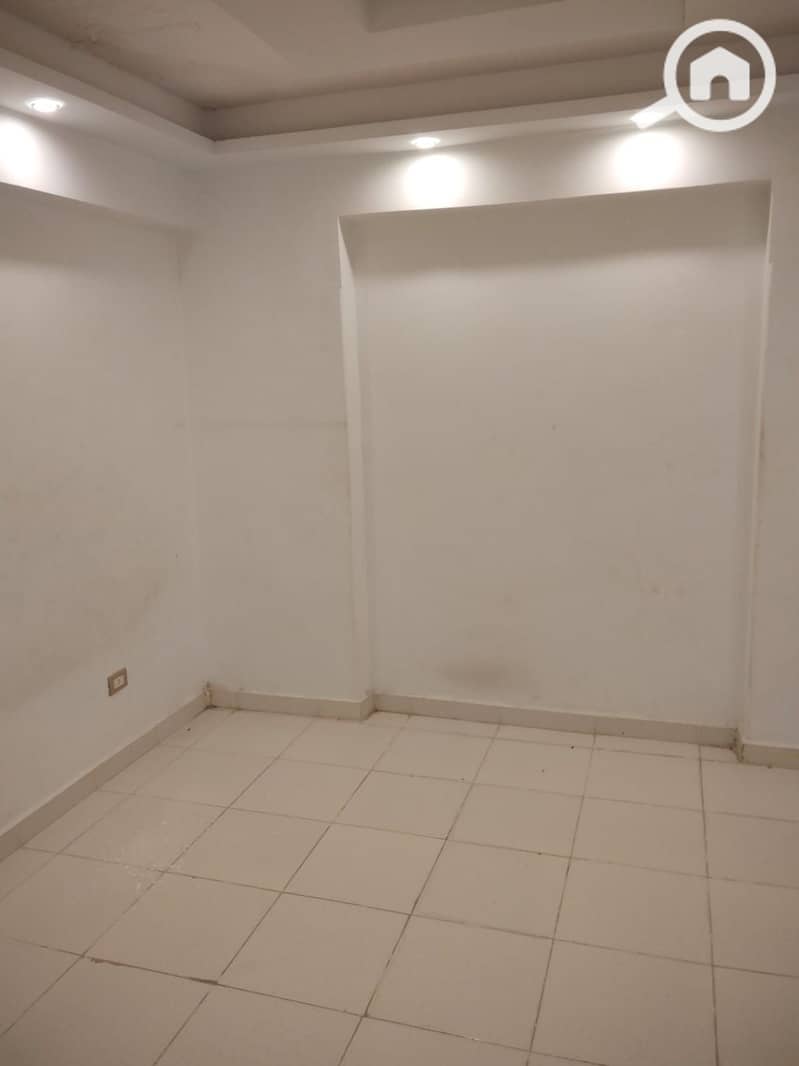 4 1001061985. jpg