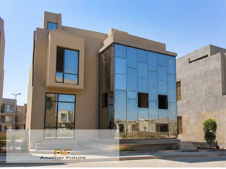 8 villa_front. png