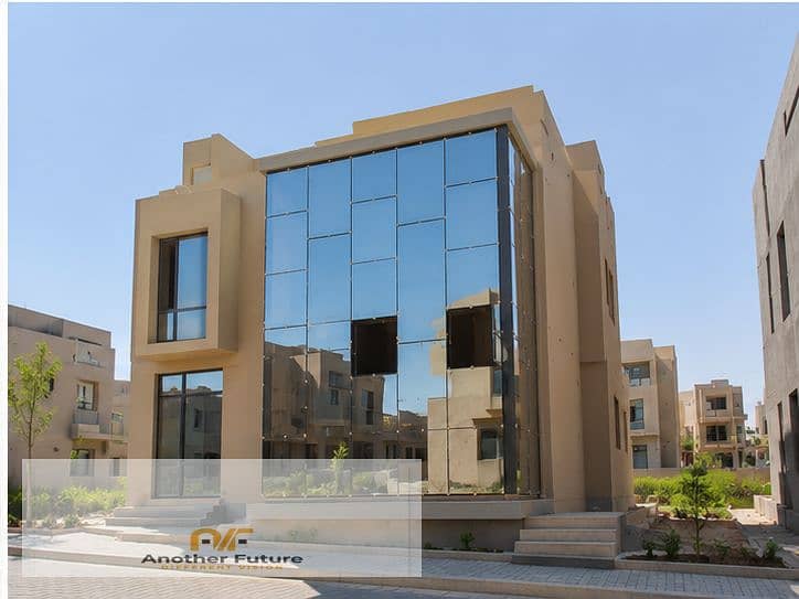 9 villa_glass_front. png
