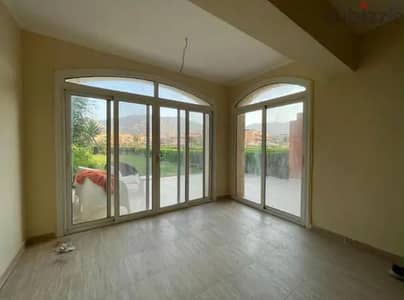 3 Bedroom Chalet for Sale in Ain Sukhna, Suez - Chalet & Garden Blumar Eldome Ain Soukhna شاليه بحديقة بلومار الدوم 3 Bedroom Chalet for Sale in Ain Sukhna, Suez - Chalet & Garden Blumar Eldome Ain Soukhna شاليه بحديقة بلومار الدوم