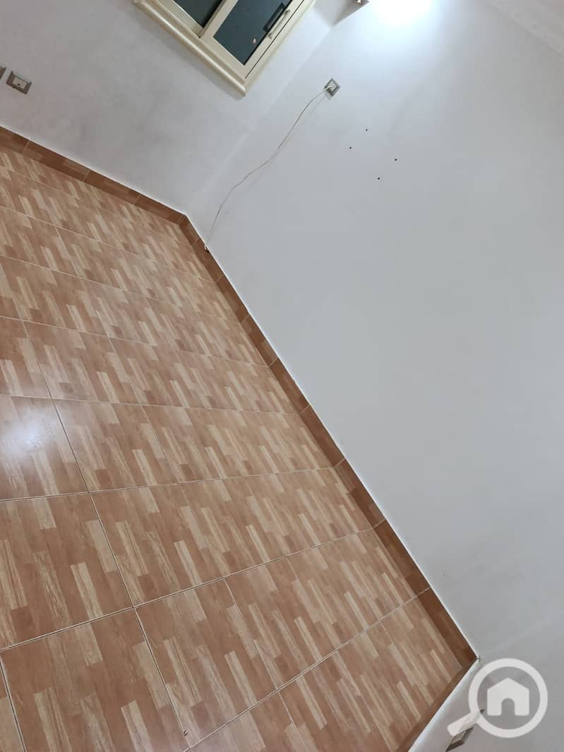 9 8. jpg