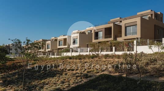 5 Bedroom Townhouse for Sale in New Cairo, Cairo - 7e6ddbfc-5996-42b8-9ea7-6e6b7a2b4442. jpeg 5 Bedroom Townhouse for Sale in New Cairo, Cairo - 7e6ddbfc-5996-42b8-9ea7-6e6b7a2b4442. jpeg