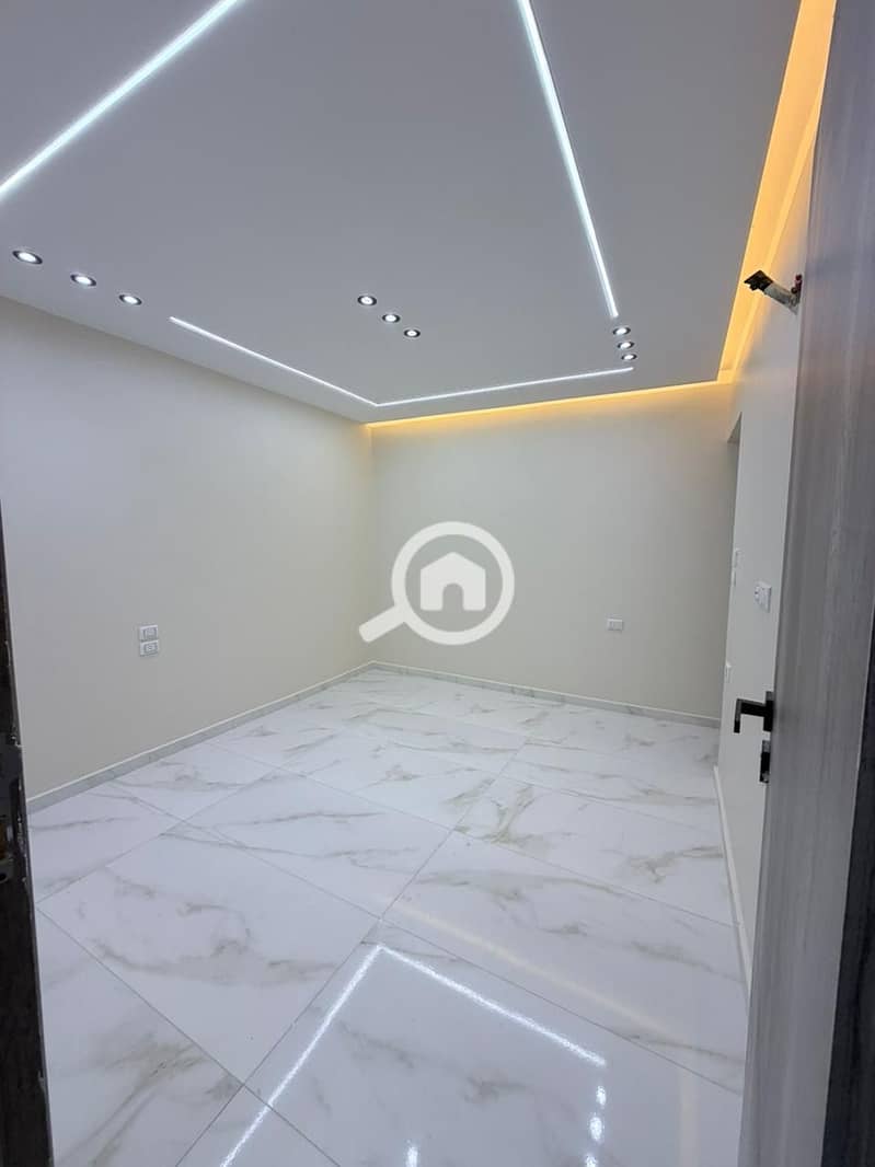 11 ba6a133c-d190-45bc-b5c2-9f2cdf802abf. jpg