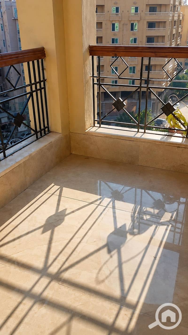8 1000758687. png