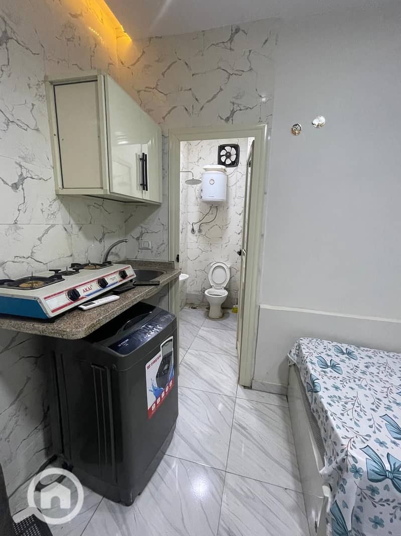 7 d9195ebb-e4a5-4c87-9bd8-918b0dbd9d41. jpg