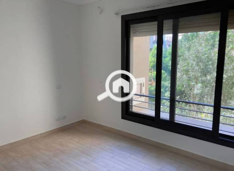 2 66747. jpg