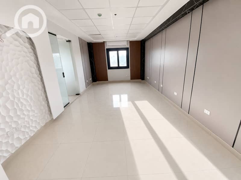 3 D2B399FF-CBA0-4E71-837B-4C83AE16645A. png