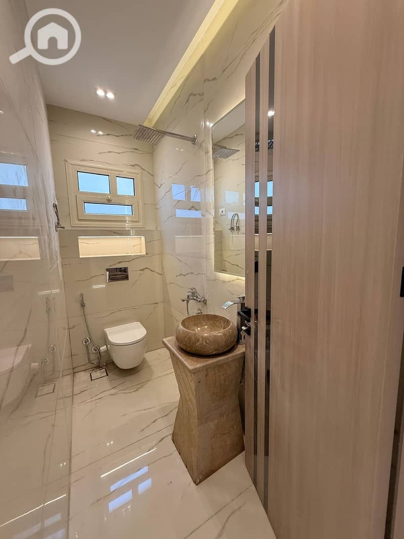 7 559805989_122187471842545339_2161517624796918648_n. jpg