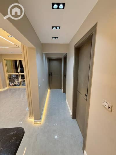 2 Bedroom Apartment for Sale in New Cairo, Cairo - 558935444_122103472803050378_883587087866340658_n. jpg 2 Bedroom Apartment for Sale in New Cairo, Cairo - 558935444_122103472803050378_883587087866340658_n. jpg
