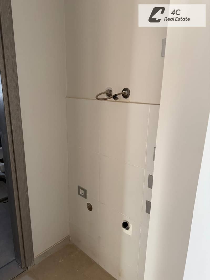 10 WhatsApp Image 2026-08-31 at 1.40. 43 PM. jpeg