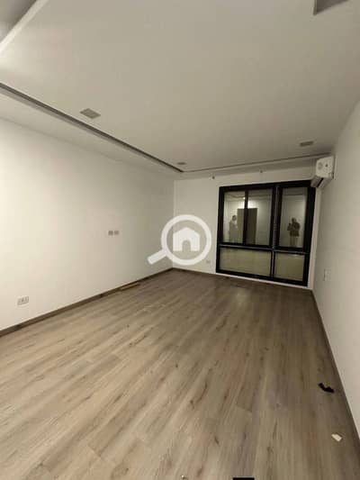 دوبلكس 3 غرف نوم للايجار في الشيخ زايد، الجيزة - 67101. jpg دوبلكس 3 غرف نوم للايجار في الشيخ زايد، الجيزة - 67101. jpg