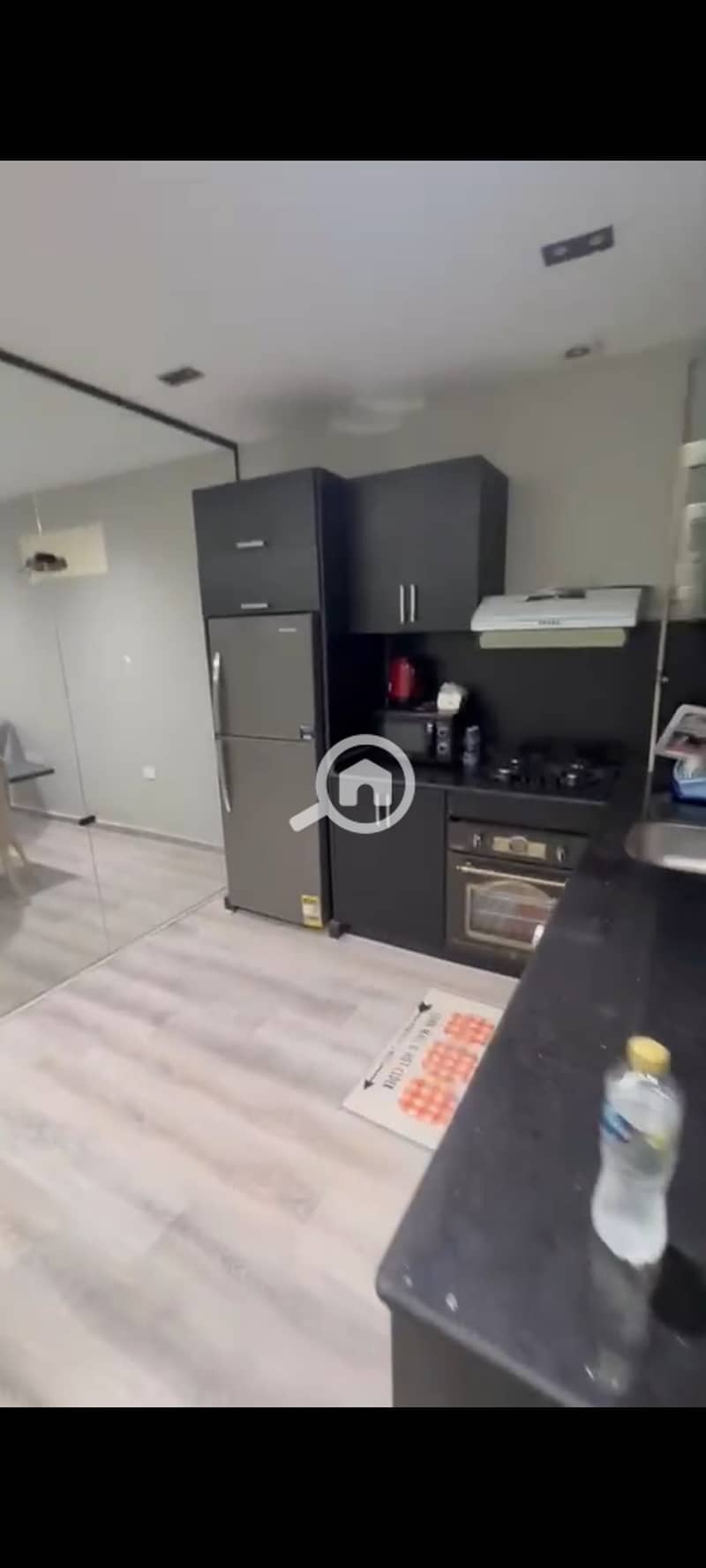 11 1000492180. jpg