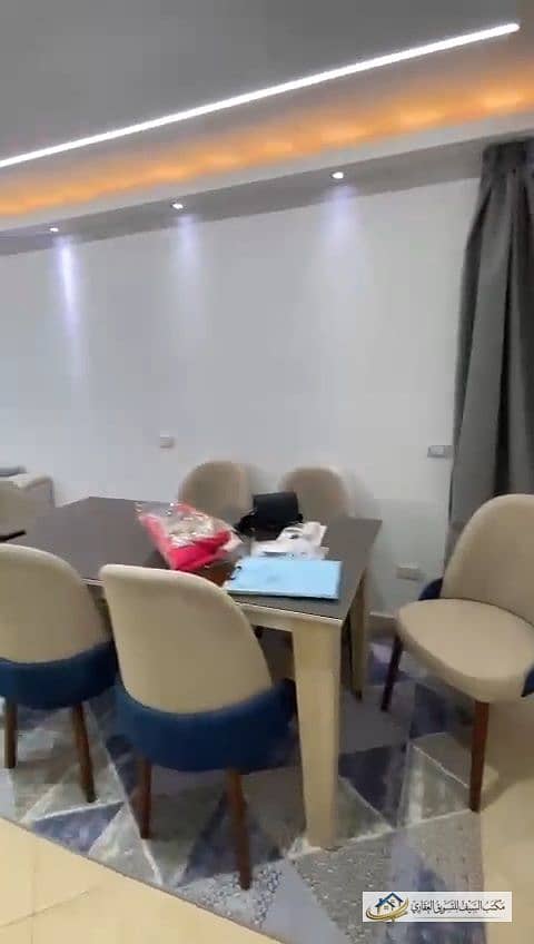 3 83736. jpg