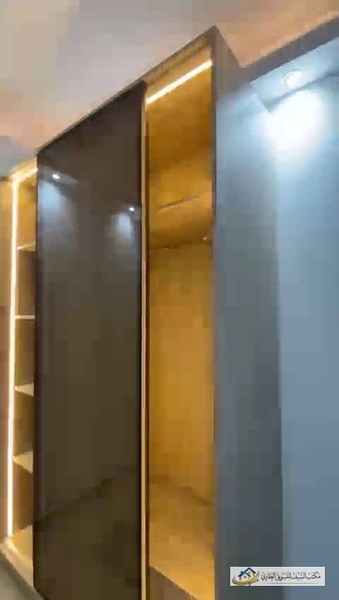 10 83744. jpg
