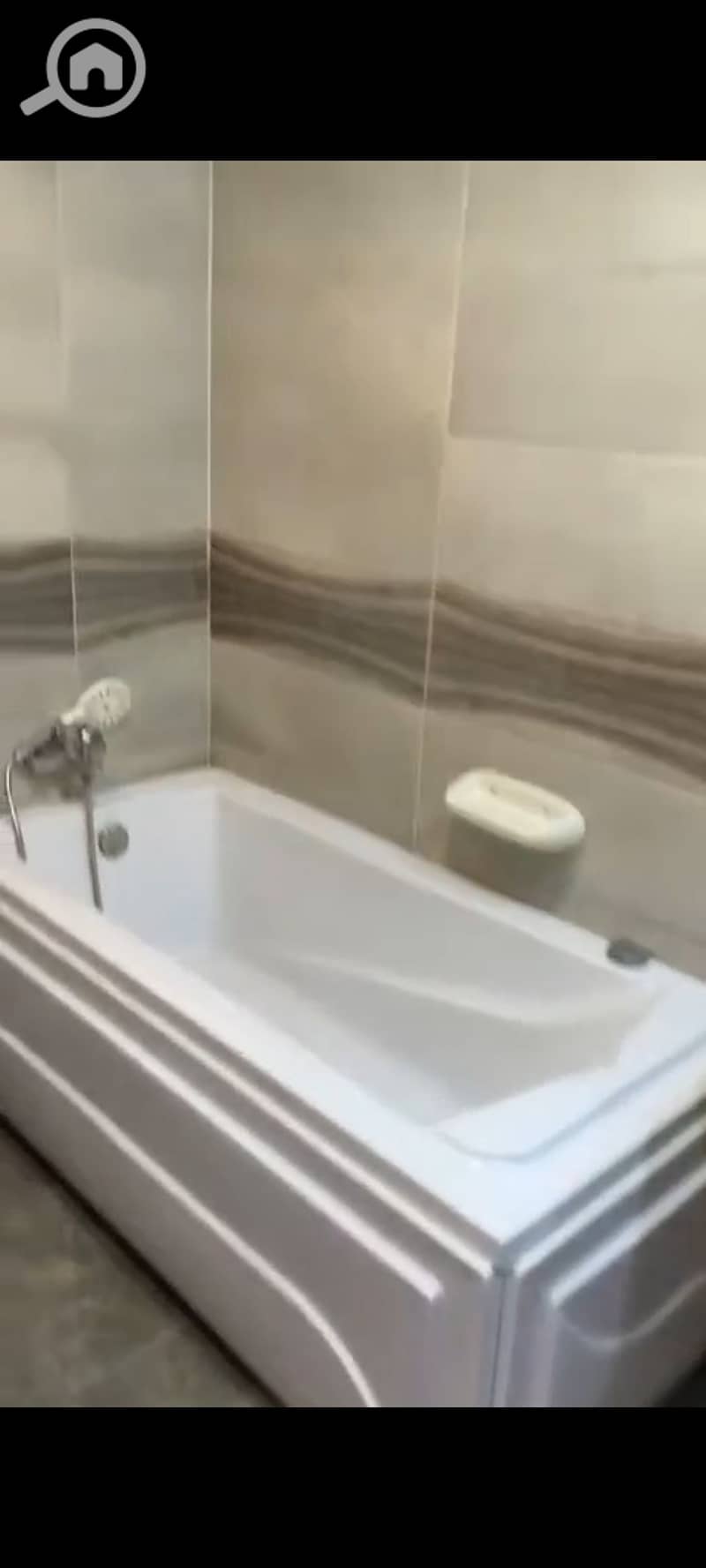 3 1000492223. jpg