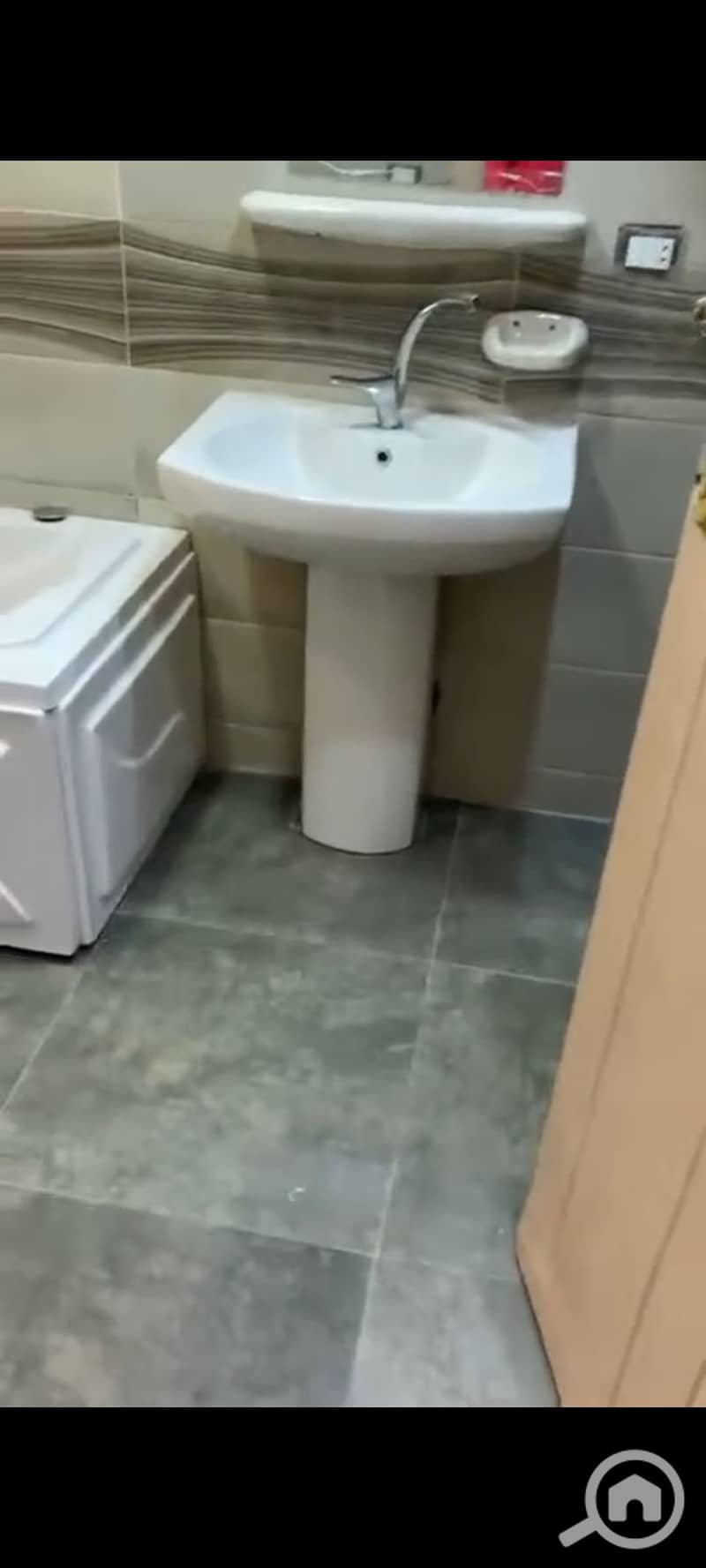 5 1000492222. jpg