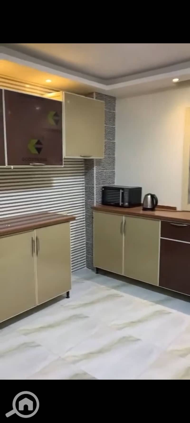 9 1000492227. jpg