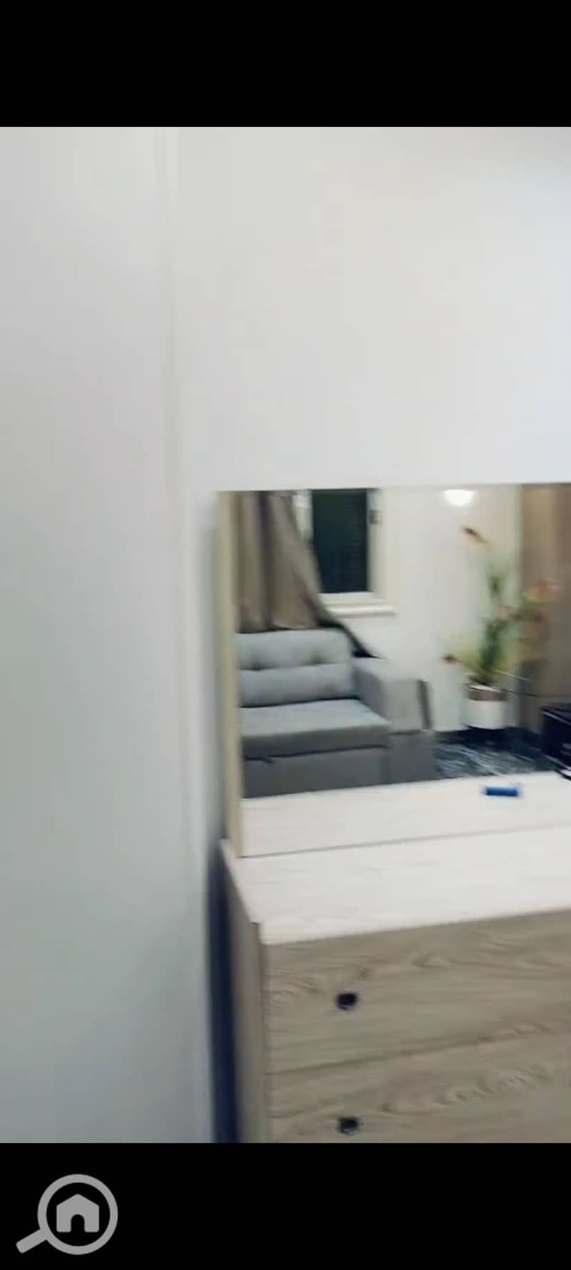 8 1000492242. jpg