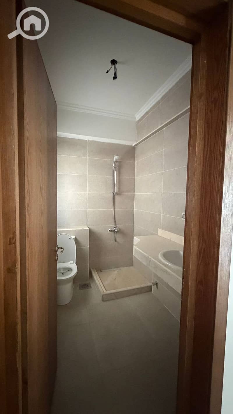 9 1000449578. jpg