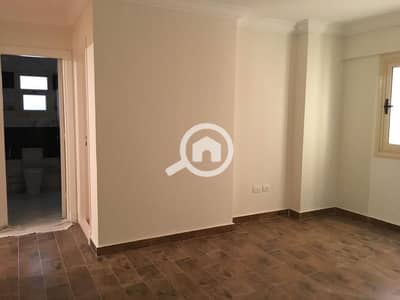 فلیٹ 4 غرف نوم للايجار في كامب شيزار، الإسكندرية - 1000025449. jpg