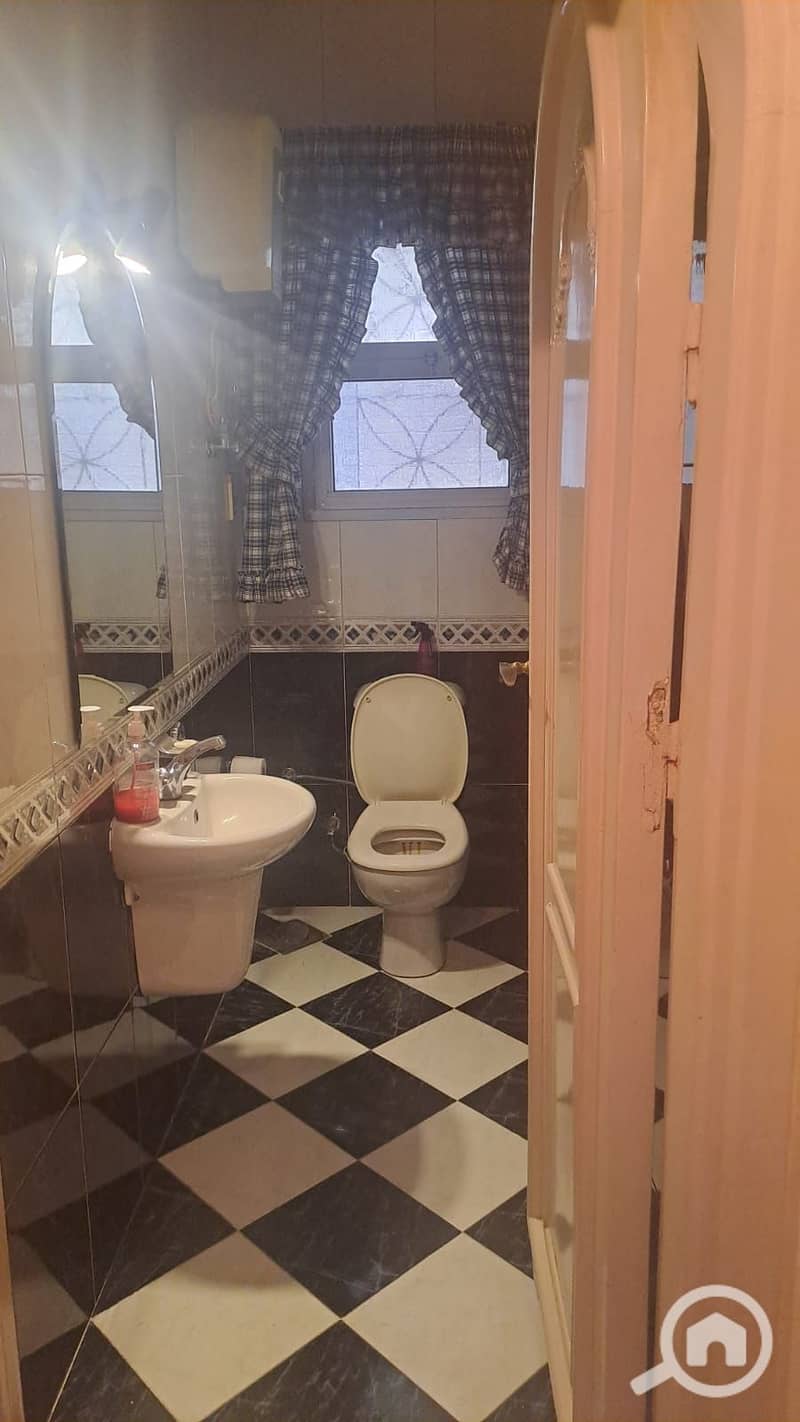 4 1000492855. jpg